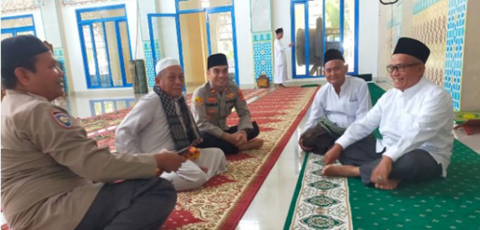 Gelar Jumat Curhat, Kapolsek Jejawi: Ada Kriminalitas Segera Lapor ke Polisi