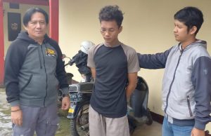 Modus Jadi Pemulung, Firnando Diamuk Massa Usai Kepergok Mencuri