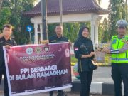 Apresiasi Kinerja Polisi Selama Ramadhan, PPI OKI Beri Bingkisan ke Petugas Polantas Polres OKI