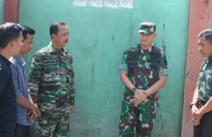 Dandim 0402/OKI Sambangi Anggota yang Terkena Musibah Kebakaran
