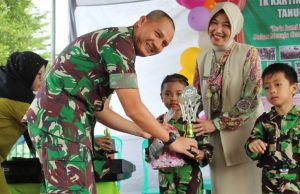 Dandim 0402/OKI dan Ketua Persit Hadiri Acara Perpisahan Murid TK Kartika