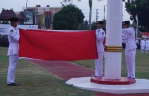 HUT RI Berlangsung Khidmat, Wabup Shodiq Sampaikan Terimakasih ke Petugas dan Peserta Upacara