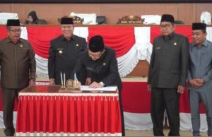 DPRD Muara Enim menyetujui 3 Raperda Kabupaten Tahun 2023