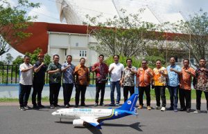 Hebat ! Setelah Rakit Pesawat, Pemuda Tulung Selapan OKI Ciptakan Kapal Pembersih Sampah