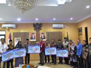 CSR Bank Sumsel Babel Bantu Pasokan Air Bersih untuk Warga Desa dan Pesantren