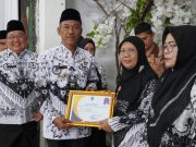 HUT PGRI Ke-78, Pemkab OKI Beri Apresiasi Kepada Guru Berprestasi