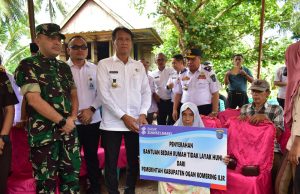 Pemkab OKI Bedah Puluhan Rumah dan Bantu Sanitasi Layak