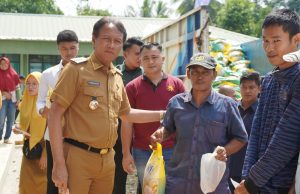 Operasi Pasar, Warga Bisa Tebus Murah Beras dan Minyak Rp 65.000