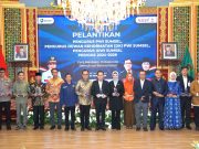 Pj. Bupati OKI Terima Anugerah Peduli Pers dari PWI Sumsel