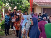 Selain Pasar Murah, Pemkab OKI Distribusi Ratusan Paket Beras untuk Masyarakat Miskin Ekstrim