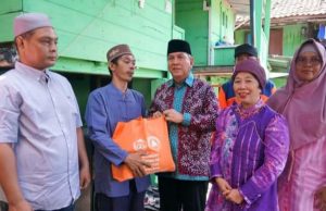 Pj. Bupati Santuni Keluarga Korban Tenggelam di Sungai Enim