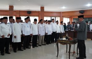 Dikukuhkan, Pengurus MUI OKI Harus Siap Jadi Pelayan Umat