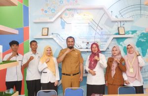 Diskominfo OKI melakukan fasilitasi pembuatan website bagi Desa Cantik