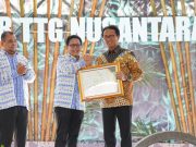 Pj Bupati OKI Raih Penghargaan Bergengsi ‘Lencana Bakti Inovasi Desa’ dari Kemendes