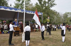 Upacara Pengibaran Bendera HUT RI ke 79 di Ponpes Islam Al Ikhlas MBS Mulyaguna Teluk Gelam bersama Densus 88 AT POLRI Satgaswil Sumsel Berlangsung Meriah