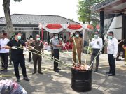 Kejari OKI Musnahkan Barang Bukti 117 Berkas Perkara