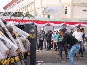 Polres OKI Gelar Apel Dan Simulasi Sipamkota Jamin Keamanan Pilkada 2024.