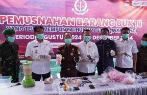 Kejari OKI Musnahkan Barang Bukti Perkara Inkrah