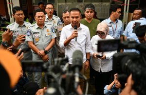 Bey Machmudin Jenguk Korban Kecelakaan Beruntun di RSUD Ciawi