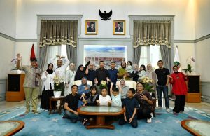 Bey Machmudin Silaturahmi dengan Keluarga Alm. Gubernur Mashudi di Gedung Negara Pakuan