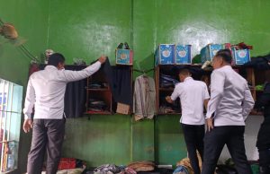 Mitigasi Risiko, Lapas Muara Enim Gelar Penggeledahan Kamar Hunian dan Tes Urine