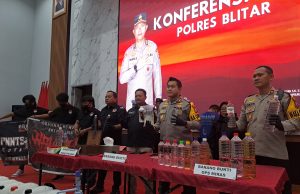 Polres Blitar Berhasil Ungkap Kasus Peredaran Pil Double L dan Perdagangan Miras Ilegal Yang Berkedok Toko Jamu