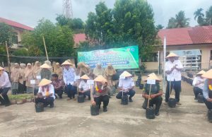 Kapolres Pidie Jaya Luncurkan Program Pekarangan Pangan Lestari di SMPN 1 Trienggadeng