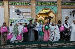 Safari Ramadhan, MUI Ogan Komering Ilir Berikan Santunan dan Sembako di Masjid Masjid Jami’atul Muttaqin Desa Keman Kecamatan Pampangan