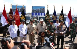 Menhan Serahkan Maung MV3 Buatan Pindad di Lanud Husein