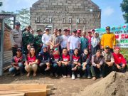 Laskar Peduli Kasih dan PMI Lakukan Bedah Rumah Warga Kawedusan Kabupaten Blitar Yang Hampir Rubuh