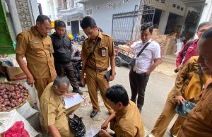 Ramai, Polres Blitar Kota Sidak Produk Minyak Kita Di Beberapa Pasar Tradisional