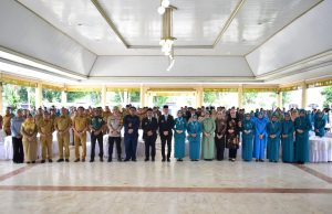 Kukuhkan Pengurus TP PKK, Dekranasda dan Posyandu, Bupati OKI Perkuat Peran Perempuan Bangun Daerah