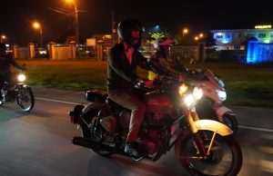 Bupati Muchendi Keliling Naik Motor Pantau Keamanan Malam Takbiran