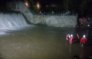 Polres Blitar, TNI, dan BPBD Kabupaten Blitar Berhasil Evakuasi Korban Tenggelam di Dam Sungai Berut Jatinom
