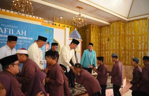 H. Muchendi Berangkatkan Kafilah OKI Ikuti STQH Sumsel