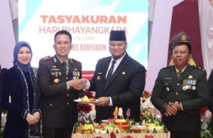 Sekda Banyuasin Hadiri Upacara HUT Bhayangkara ke-79: Polri Garda Terdepan Pelayanan Masyarakat