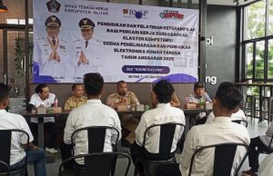 Disnaker Kabupaten Blitar Membekali Pelatihan Keterampilan Bagi Pencari Kerja Pemeliharaan Dan Perbaikan Elektronika Rumah Tangga Dengan Dana DBHCHT