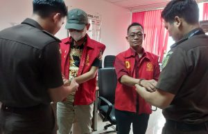 Kejaksaan Serahkan Tersangka dan Barang Bukti Kasus Obstruction of Justice dalam Perkara Tipikor Jaringan Komunikasi Desa di DPMD Muba