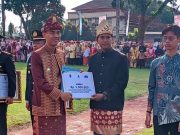Bupati OKI Serahkan Penghargaan Lomba Video Literasi pada Peringatan HUT ke-80 RI