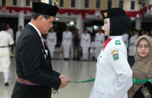 Bupati Muara Enim Kukuhkan 50 Putra Putri Paskibraka