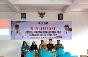 Gencar Sosialisasi “Gempur Rokok Ilegal” di Wonotirto,Satpol- PP Kabupaten Blitar Gandeng TP-PKK Beri Edukasi Brantas Rokok Ilegal