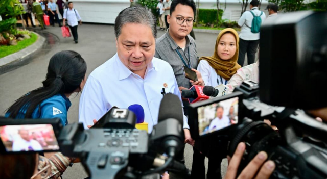 Screenshot 2025-09-05 at 21-22-07 Presiden Prabowo Pimpin Rapat Terbatas Bahas Stabilitas dan Stimulus Ekonomi