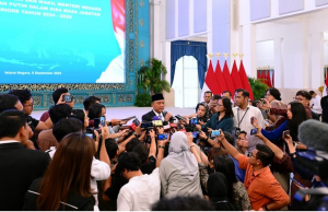 Prabowo Subianto Lantik Empat Menteri dan Satu Wakil Menteri Baru, Posisi Menko Polkam Masih Kosong