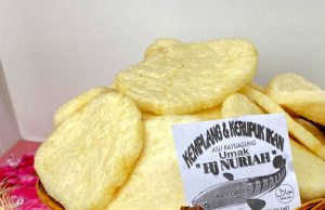 Kerupuk Kemplang Hj. Nuriah: Cita Rasa Otentik dari Ikan Segar Khas Sumsel