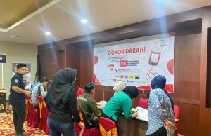 Ayola Sentosa Hotel Gandeng PMI Gelar Donor Darah Sambut HUT RI ke-80 di Palembang