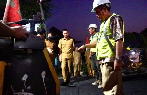 Bupati Muchendi Pastikan Perbaikan Jalan Tulung Selapan Dimulai Tahun Ini