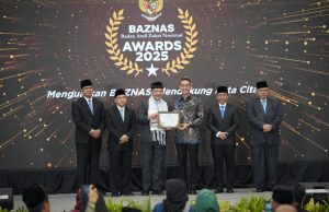 Bupati OKI H. Muchendi Raih Penghargaan Baznas Award 2025