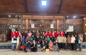 Mahasiswa Doktor UNTAG Surabaya Dorong Pembaruan Regulasi Perlindungan Konsumen Lewat Pengabdian Masyarakat di Tulungagung