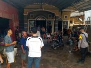 Warga Pangkalan Lampam Gotong Royong Padamkan Kebakaran Rumah di Desa Riding