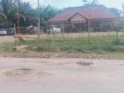 Jalan Berlubang di Depan Kantor PUTR PALI: Ironi Pembangunan yang Jadi Sorotan Publik